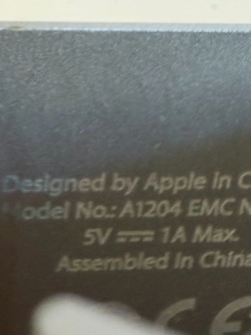 iPod Shuffle 2nd Generation A1204 Silver